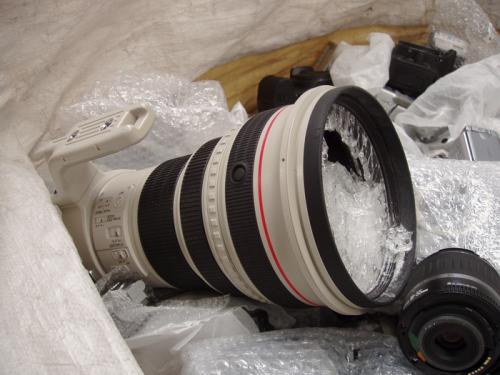 canon-cameras-destruction-10